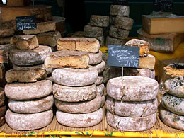 chinon cheese